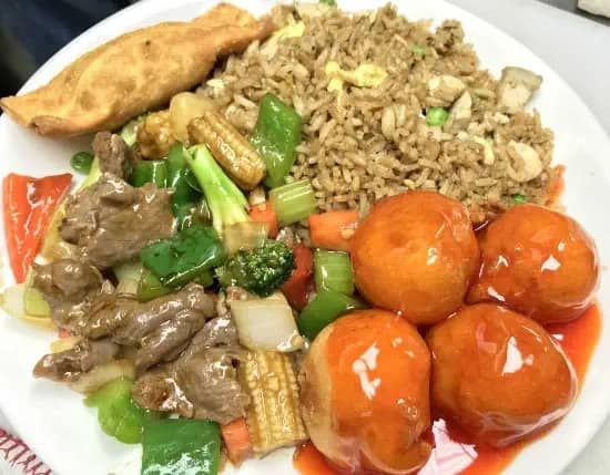 Combo D. Egg Roll, Chicken Fried Rice, Beef with Diced Vegetables.